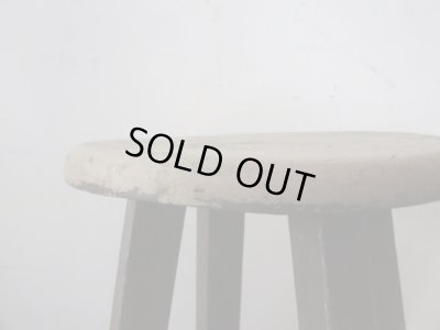 画像6: アンティーク 塗装の剥げたスツール 丸椅子