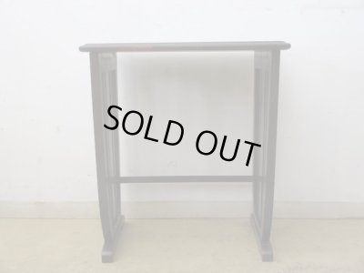 画像4: アンティーク 古い洋館 桜材のサイドテーブル