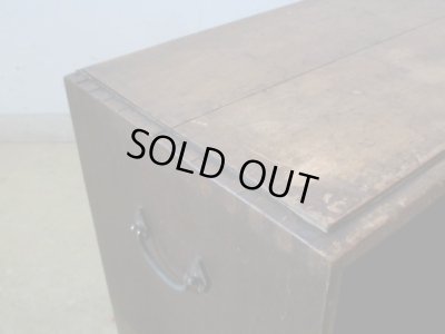 画像12: アンティーク ナラ無垢材 引出し付の飾り棚 収納棚