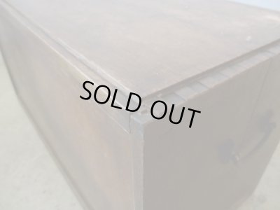 画像14: アンティーク ナラ無垢材 引出し付の飾り棚 収納棚