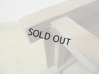 画像12: ヴィンテージ 枯れた木肌の図工椅子 スツール (1)