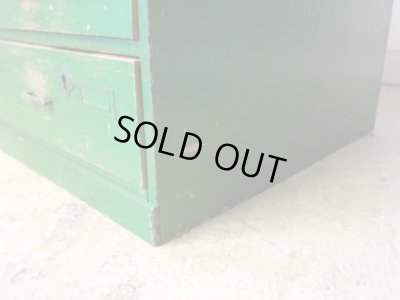 画像8: アンティーク 緑にペイントされたナラ材の6杯小引出し