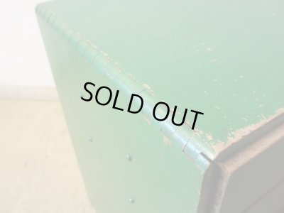 画像10: アンティーク 緑にペイントされたナラ材の6杯小引出し