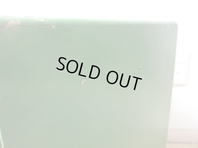 画像9: アンティーク 緑にペイントされたナラ材の6杯小引出し