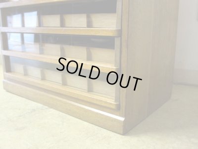 画像15: ヴィンテージ 手芸屋さんの糸ケース ショーケース