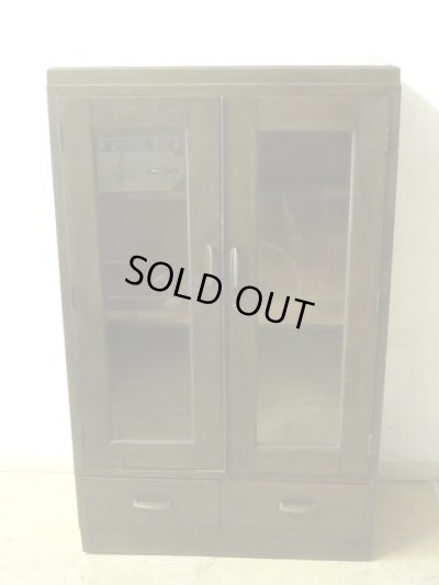 画像5: アンティーク 桜材 深い木味のガラス本箱 収納棚