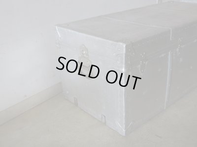 画像10: アンティーク 大型アルミトランク (1)