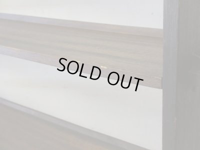 画像9: アンティーク 深い木味 ラワン無垢材の楔本棚 ブックシェルフ