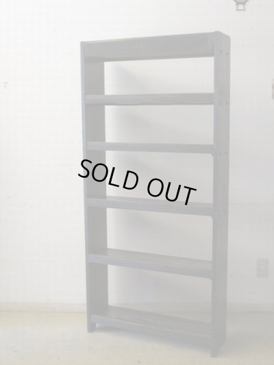 画像4: アンティーク シックな色味のラワン無垢材本棚 