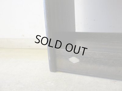 画像12: アンティーク シックな色味のラワン無垢材本棚 