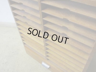 画像6: アンティーク 引出し付 木製書類棚 カルテケース