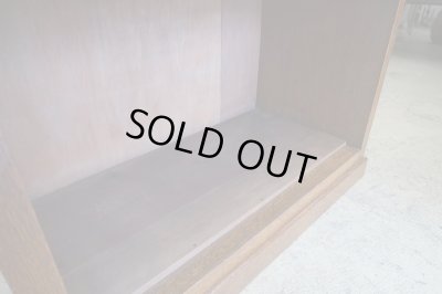 画像9: アンティーク ナラ材のスライド式ガラス戸ケース