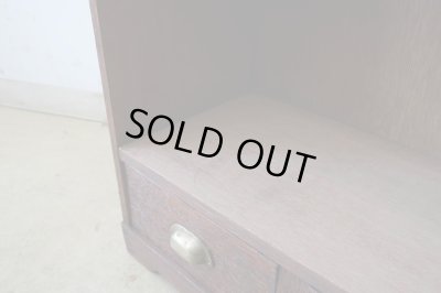 画像13: アンティーク ラワン材の収納棚