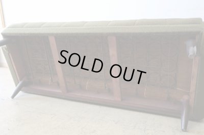 画像16: ヴィンテージ グリーンの三人掛けソファ 3P