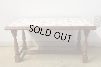 画像3: イギリスヴィンテージ タイル風トップのローテーブル