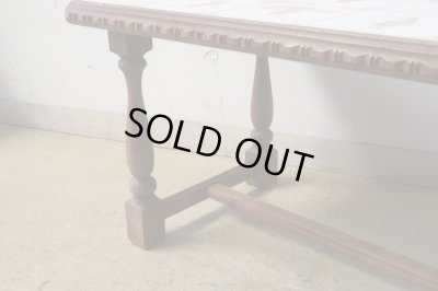 画像11: イギリスヴィンテージ タイル風トップのローテーブル