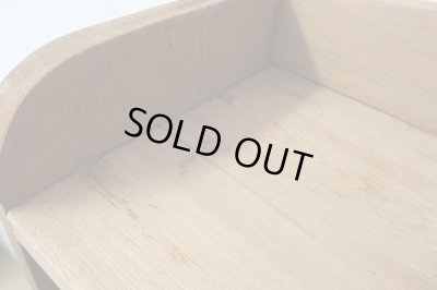 画像10: アンティーク 明るい木味の楔式本棚