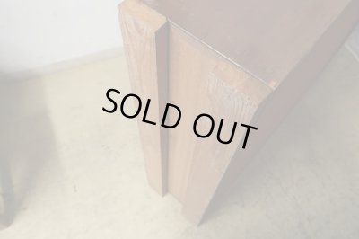 画像15: ヴィンテージ 深い木味 ラワン無垢材の収納棚 本棚