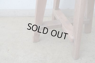 画像9: アンティーク 明るい木味の木製スツール 丸椅子