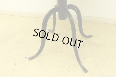 画像10: 古い ゼブラ柄のラウンドテーブル