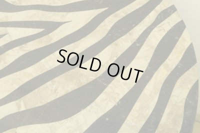 画像8: 古い ゼブラ柄のラウンドテーブル