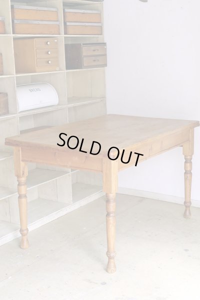 画像2: アンティーク パイン材の引き出し付きダイニングテーブル