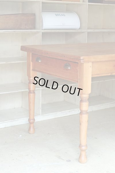 画像3: アンティーク パイン材の引き出し付きダイニングテーブル