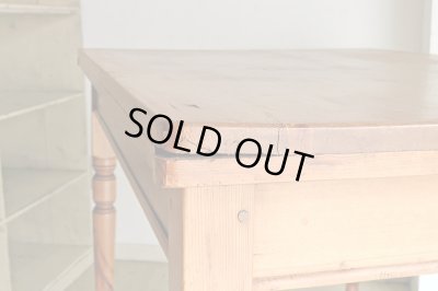 画像9: アンティーク パイン材の引き出し付きダイニングテーブル