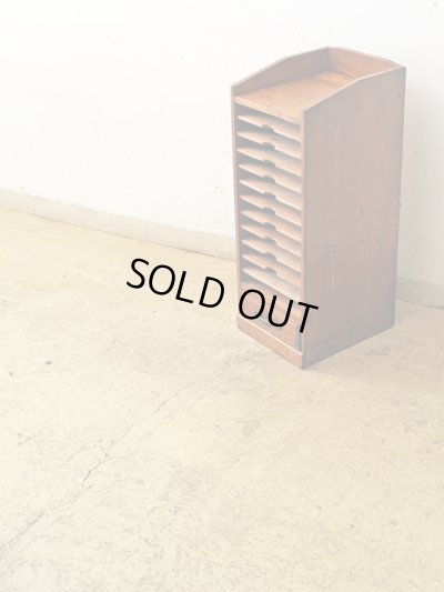 画像16: アンティーク 木味良い 引き出し付きカルテケース 書類棚 (3)