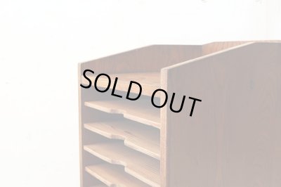 画像9: アンティーク 木味良い 引き出し付きカルテケース 書類棚 (3)