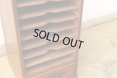 画像13: アンティーク 木味良い 引き出し付きカルテケース 書類棚 (3)