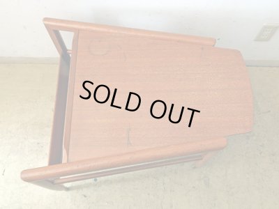 画像4: ヴィンテージ BrownSaltman社製 マガジンラック付きテーブル wedge table