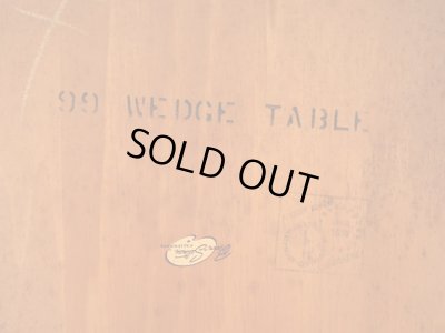 画像15: ヴィンテージ BrownSaltman社製 マガジンラック付きテーブル wedge table