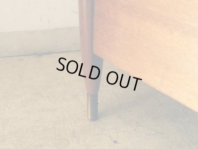 画像13: ヴィンテージ BrownSaltman社製 マガジンラック付きテーブル wedge table