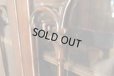 画像9: アンティーク 　桜材のガラス本箱 キャビネット