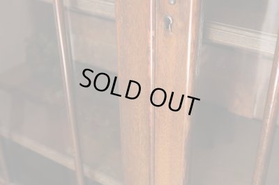 画像15: アンティーク 　桜材のガラス本箱 キャビネット