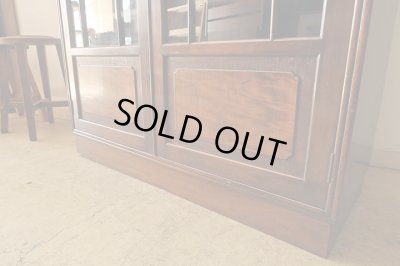 画像16: アンティーク 　桜材のガラス本箱 キャビネット