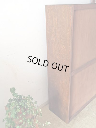 画像5: ビンテージ 昭和レトロなモールガラスの本箱 キャビネット