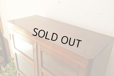 画像7: ビンテージ 昭和レトロなモールガラスの本箱 キャビネット