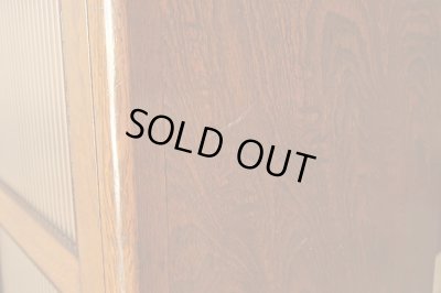 画像14: ビンテージ 昭和レトロなモールガラスの本箱 キャビネット