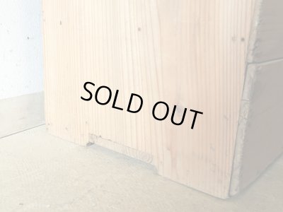 画像14: アンティーク 　乾いた木肌のマス棚