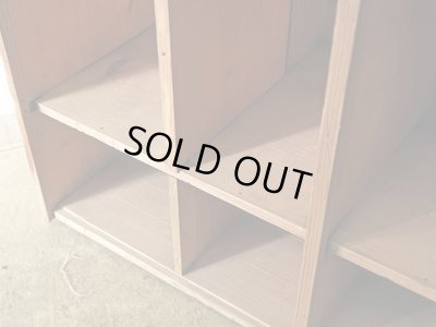 画像10: アンティーク 　乾いた木肌のマス棚