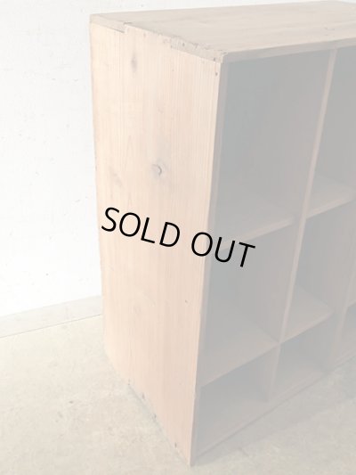 画像3: アンティーク 　乾いた木肌のマス棚