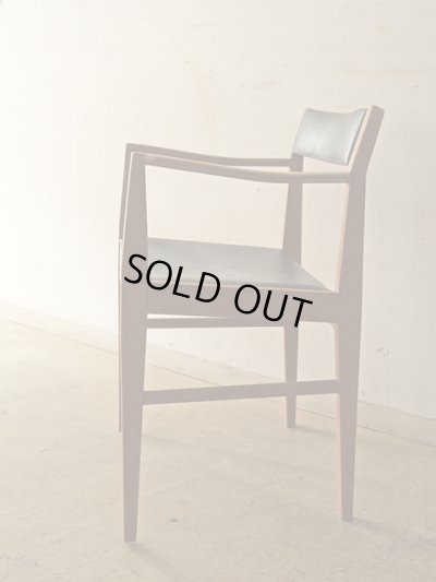 画像6: ヴィンテージ チーク材のアームチェア 北欧デザイン