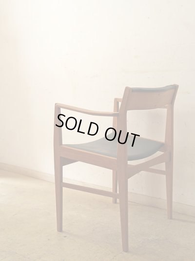 画像3: ヴィンテージ チーク材のアームチェア 北欧デザイン