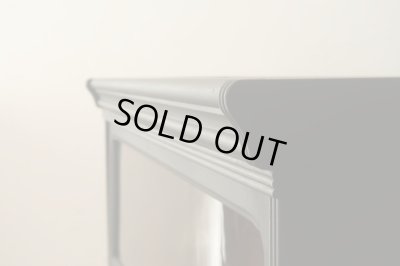 画像11: アンティーク 黒く塗られた スライド扉のガラス本箱