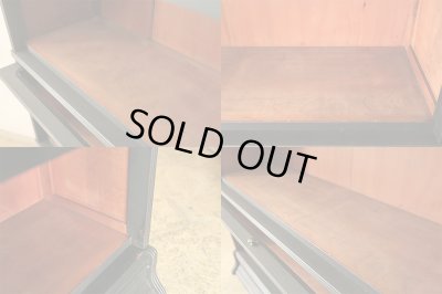 画像15: アンティーク 黒く塗られた スライド扉のガラス本箱