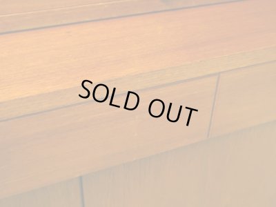 画像18: ヴィンテージ チーク材 キャビネット 　食器棚 北欧デザイン