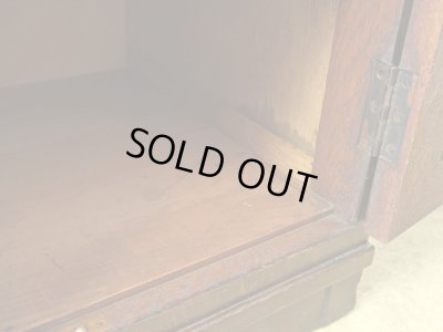 画像13: アンティーク 引き出し10杯 楢材の収納棚