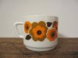 画像2: フランス arcopalアルコパル社 オレンジのお花のカップ